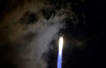 Nasa launches #Lucy spacecraft, the first space mission to study the Trojans Asteroids.