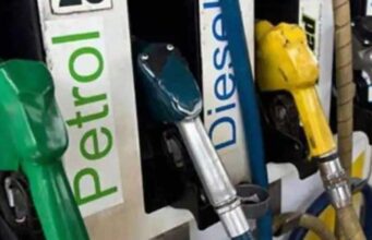 Government announces Excise Duty reduction on Petrol and Diesel on the eve of DiwaliExcise duty on Petrol and Diesel to be reduced by Rs. 5 and Rs. 10 respectively from tomorrow