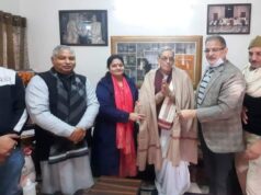 J&K BJP felicitates Padma Shri Awardee Prof. Vishwamurti Shastri