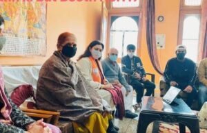 PM familiarises countrymen with lives of unsung heroes: Rekha