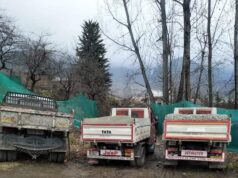 Police seizes 03 vehicles, arrests 3 for violating Govt. orders in Srinagar