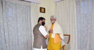 Satish Sharma meets LG, demands District for Billawar.