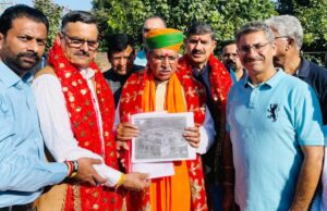 Baru submits memorandum to Union Minister Arjun Ram Meghwal demanding reconstruction of Maharaja historical Gol Mahal by removing illegitimate possession.
