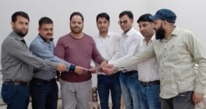 NMOPS Delegation meets Congress JKPCC President For restoration of Old Pension Scheme.