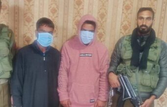 Police arrests 02 notorious drug peddlers in Ganderbal; Contraband substance recovered