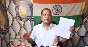 “Exposing Land Mafia: Amit Kapoor Reveals Alleged Schemes of Bharat Bhushan and Others”