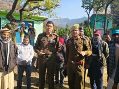 SSP Poonch Meets Residents of village Digwar Terwan Across the Fence
